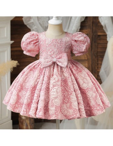 Robe de cérémonie pour bébé suggérées chez